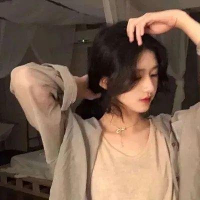 眼里余光都是你